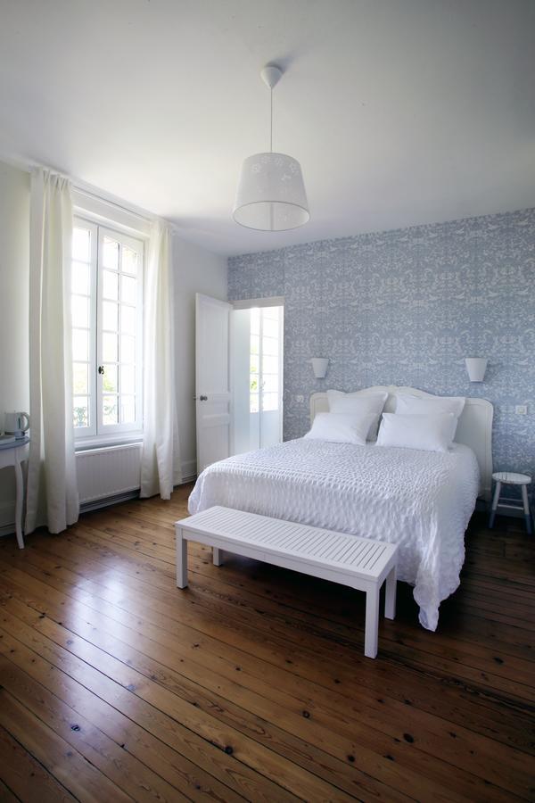 לינה וארוחת בוקר Saint-Martin-aux-Chartrains Manoir Le Mesnil מראה חיצוני תמונה