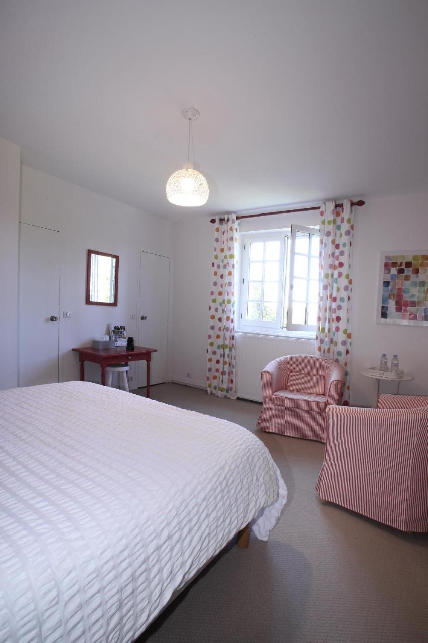לינה וארוחת בוקר Saint-Martin-aux-Chartrains Manoir Le Mesnil מראה חיצוני תמונה